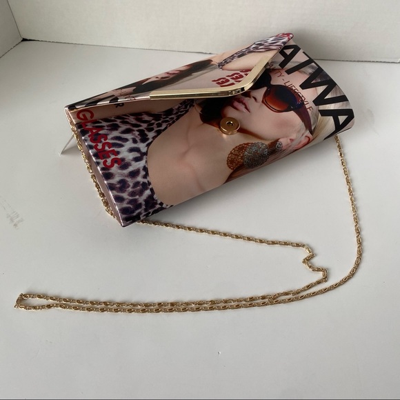 Women's Clutch Bag With Detachable Chain - Picture 8 of 10